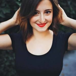 Meet your Posher, Danielle